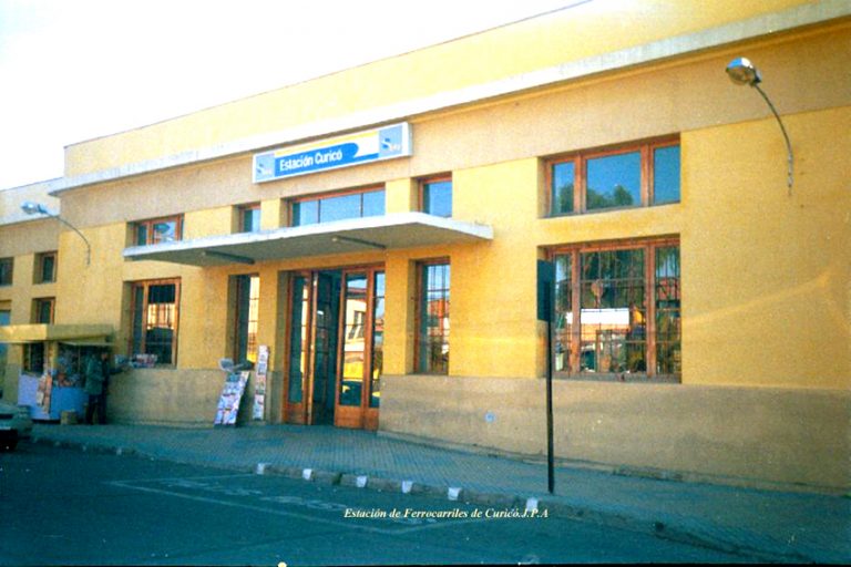 Estación de Trenes de Curicó espera recobrar su vida