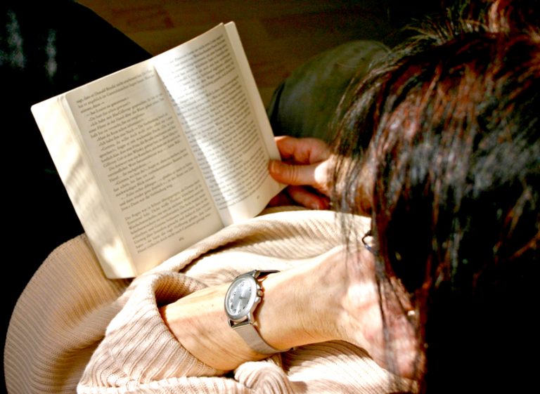 Destacan la importancia de realzar el aporte de los escritores del Maule