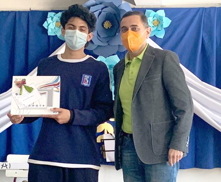 “Todo un orgullo celebrar tres  años con el Colegio Deportivo”