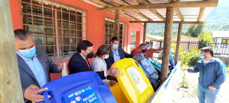 Los Queñes cuenta con un nuevo Punto Verde