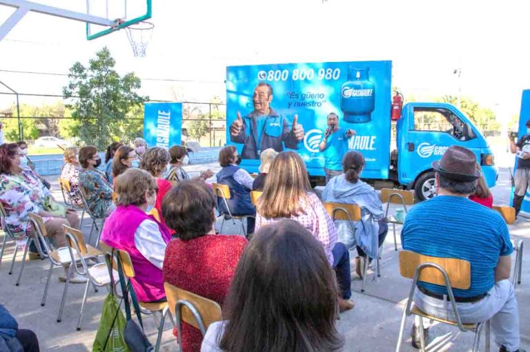 Capacitan a adultos mayores para evitar accidentes en el hogar