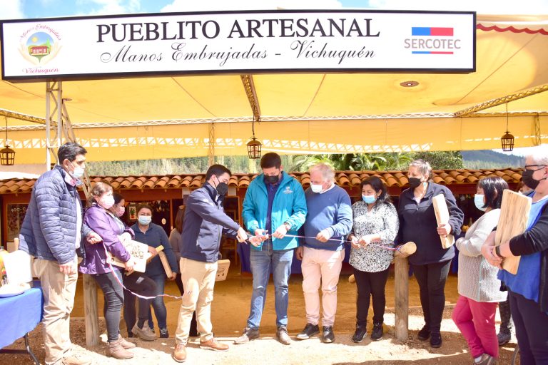 Feria de Vichuquén inaugura  sus nuevas instalaciones