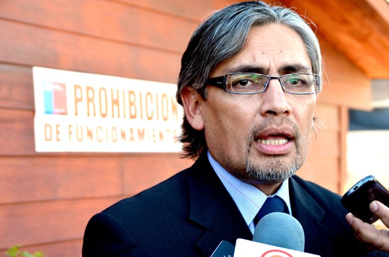 Hualañé: cinco concejales piden que alcaldesa solicite la renuncia del administrador municipal