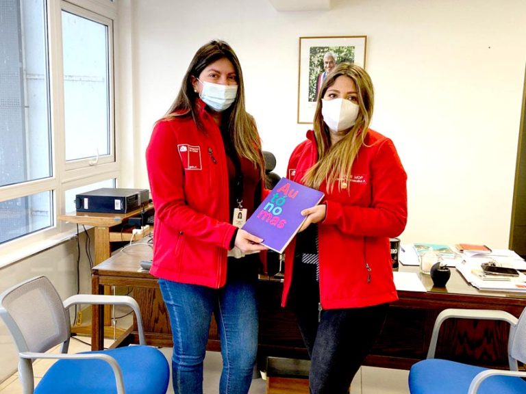 Directora regional de Prodemu realizó visita protocolar a la seremi del MOP