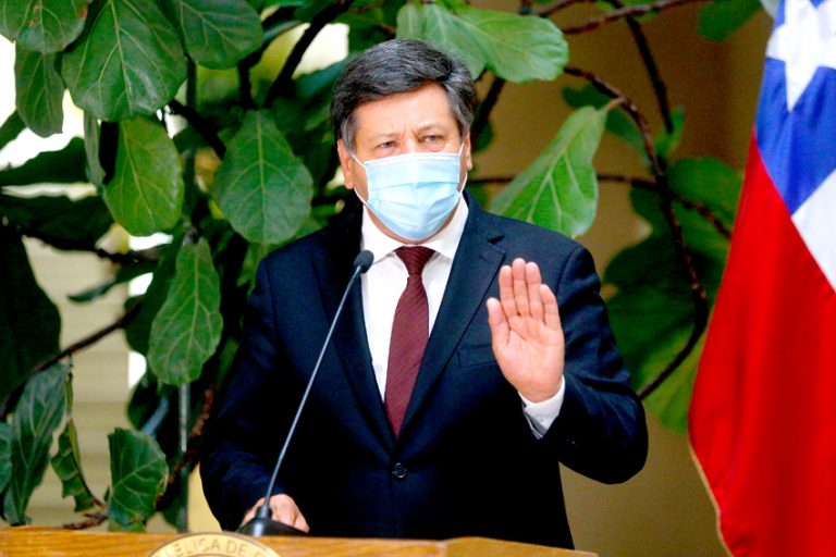 Cuarto retiro: Senador Castro recalcó que votará en contra ya que “hoy la realidad es diferente”