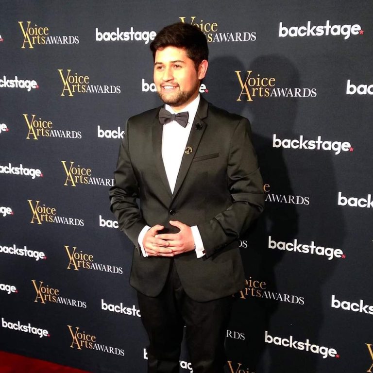 Locutor curicano postula a  premio Voice Arts Awards