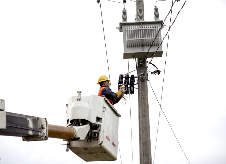 Informan de cortes programados de luz