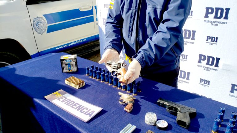 Detenido pistolero por disparar a transeúntes desde su vivienda