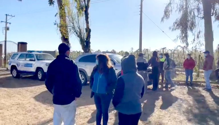 Detectan 18 extranjeros ilegales en fiscalización a fundo de Río Claro