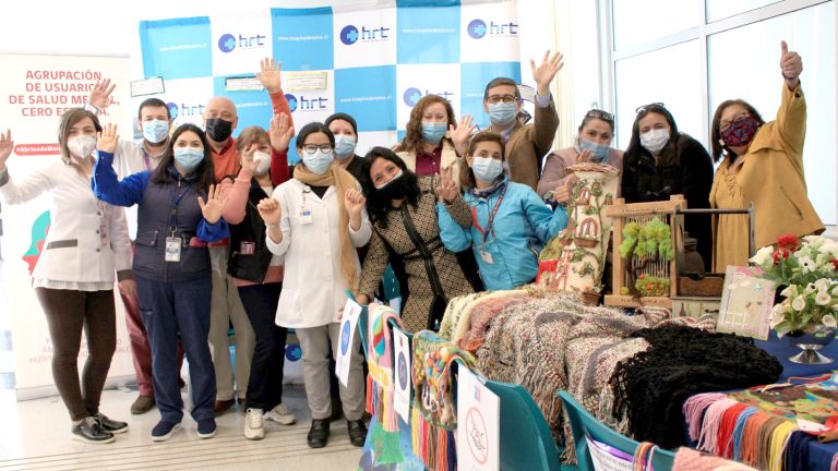 Agrupación de usuarios “Cero Estigma” realizó  muestra de artesanía y manualidades en el HRT
