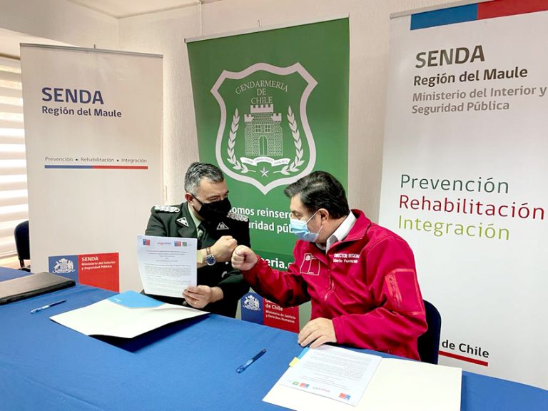 Funcionarios del CRS de Cauquenes trabajarán en programas preventivos