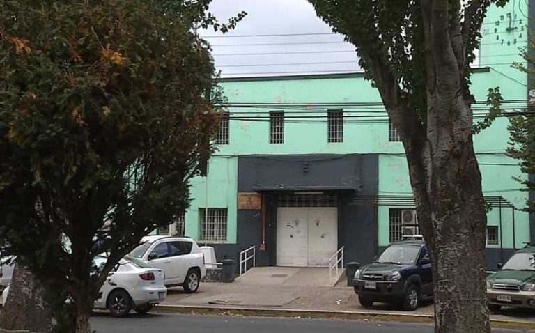 Un fallecido deja riña al interior de cárcel de Talca
