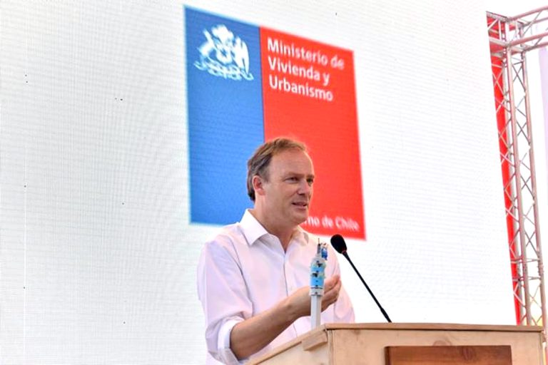 Anuncian nueva entrega de la tarjeta del Banco de Materiales