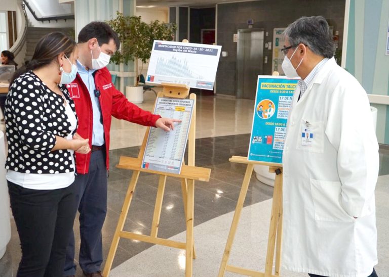 Refuerzan llamado a vacunarse a personas mayores de 45 años