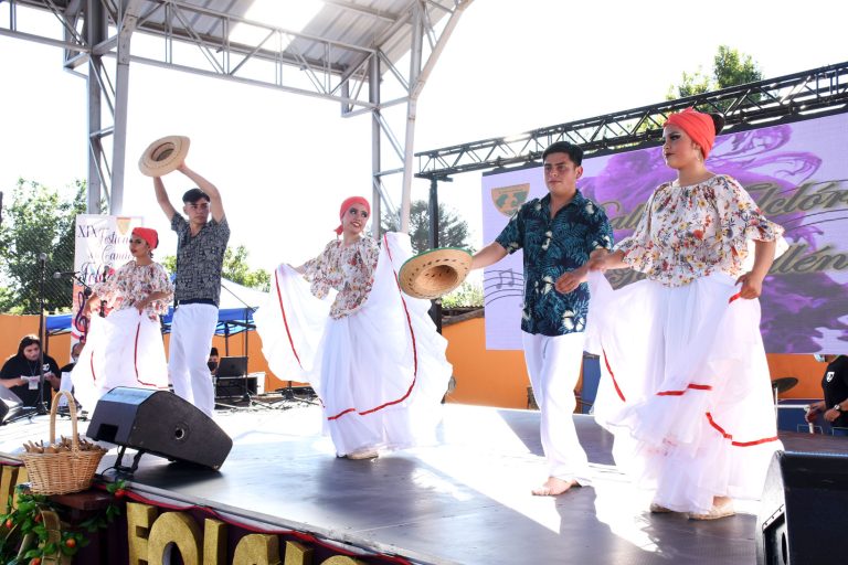 Niños fueron protagonistas del Festival Folclórico de la Escuela Esperanza
