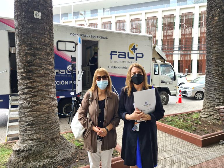 Clínica móvil realizó mamografías gratuitas