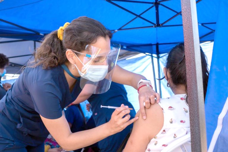 Cobertura de la dosis de refuerzo llega al 60%