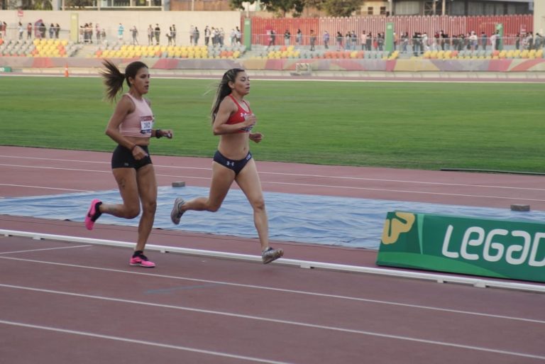 Evelyn Ortiz se subió a lo más alto del podio en Torneo Master en Perú