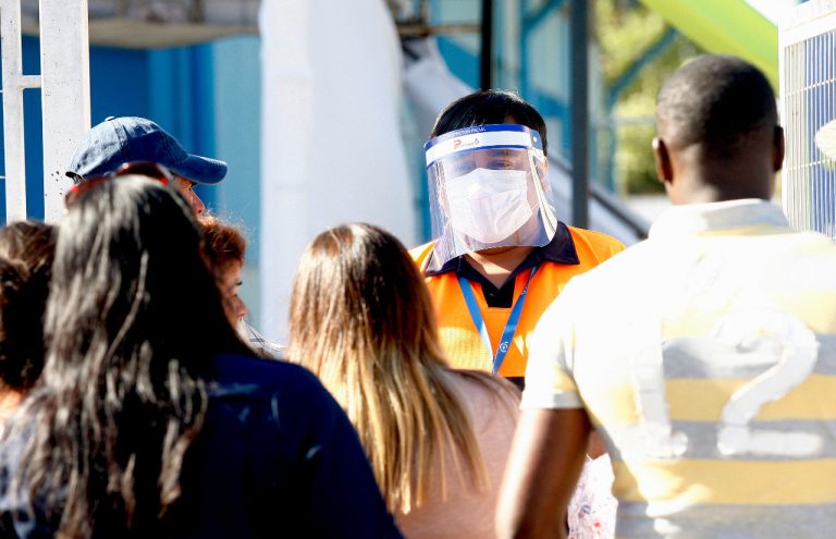 SAR Aguas Negras y Bombero Garrido  solo recibirán consultas respiratorias