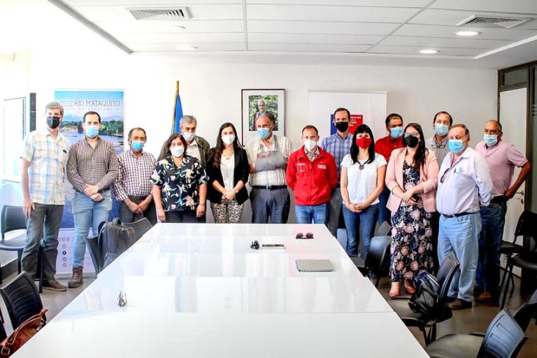 Regantes acuerdan uso regulado de las aguas