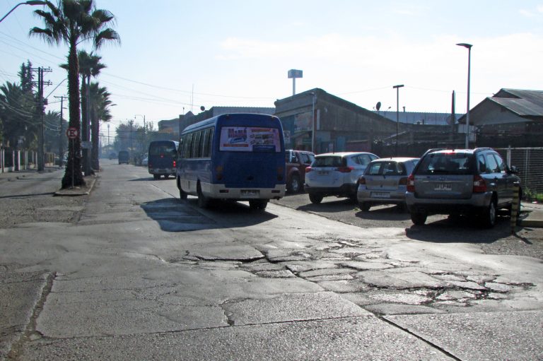Valoran entrega de recursos para desarrollo de obras en calle Maipú