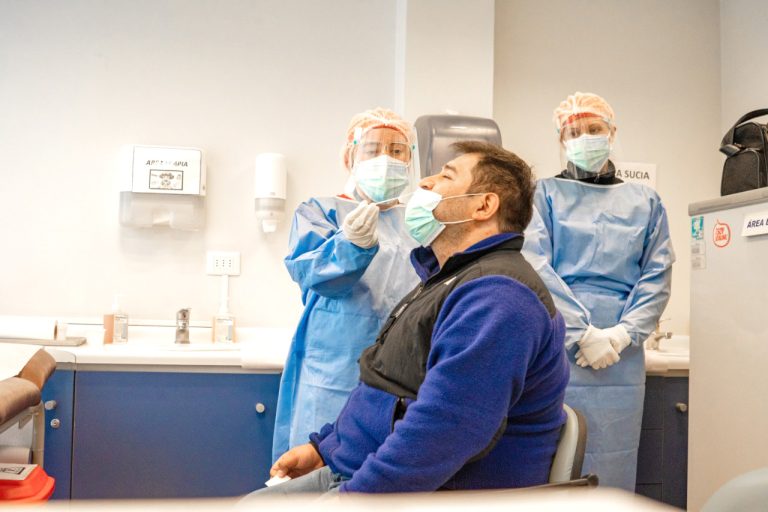 Salud Municipal realizará exámenes PCR preventivos a vocales de mesa