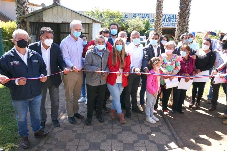 MOP inaugura mejoramiento y ampliación del sistema de APR