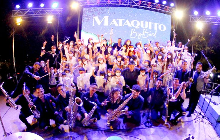 La noche mágica de la Mataquito Big Band en la Alameda de Curicó