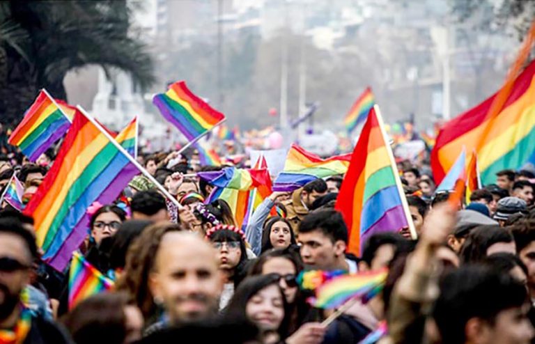 Encuesta revela alta inseguridad de personas en mostrar orientación sexual en lugares públicos