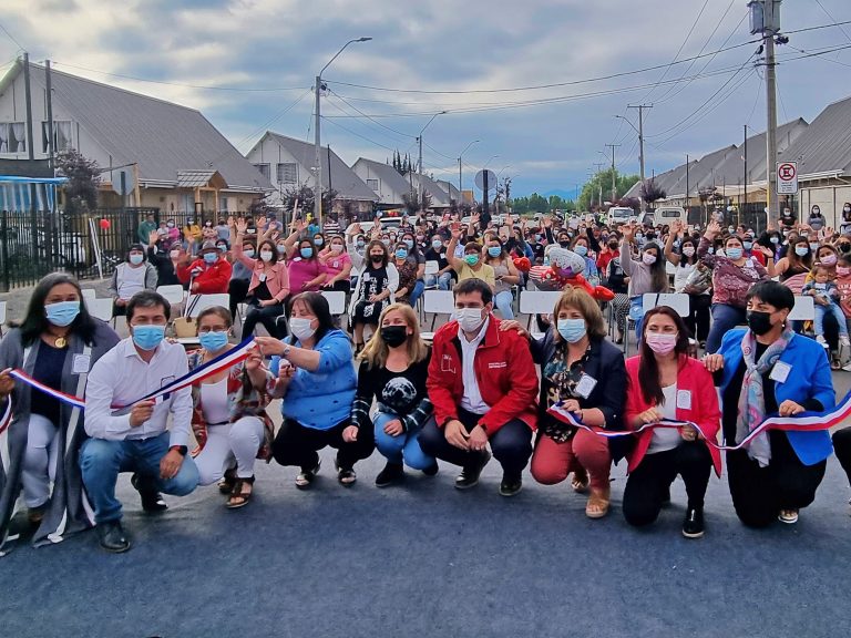 Familias de Teno recibieron las escrituras de sus nuevos hogares