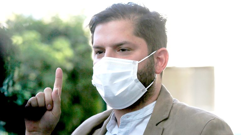 “Tengamos mucho cuidado de no  idealizar a nadie, partiendo por mí”