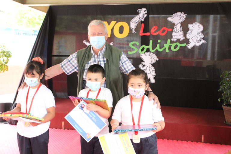 Alumnos de la escuela España obtuvieron un reconocimiento