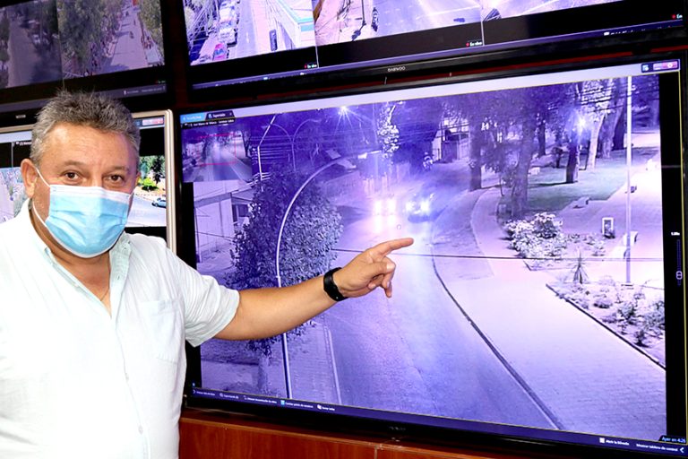 Recuperan auto robado en “portonazo” gracias a las cámaras de televigilancia