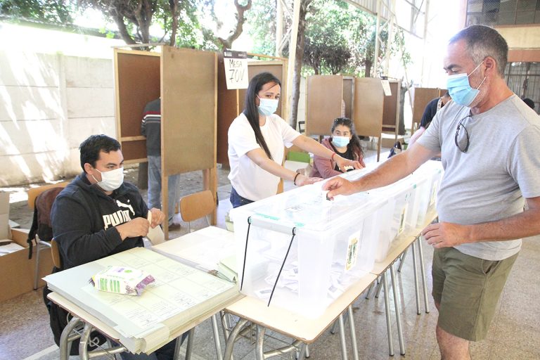 Calurosa jornada marcará la segunda vuelta en el Maule