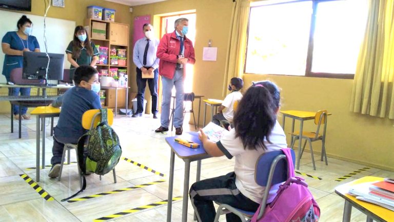 Llaman a establecimientos del Maule a incorporarse al Plan Escuelas Arriba