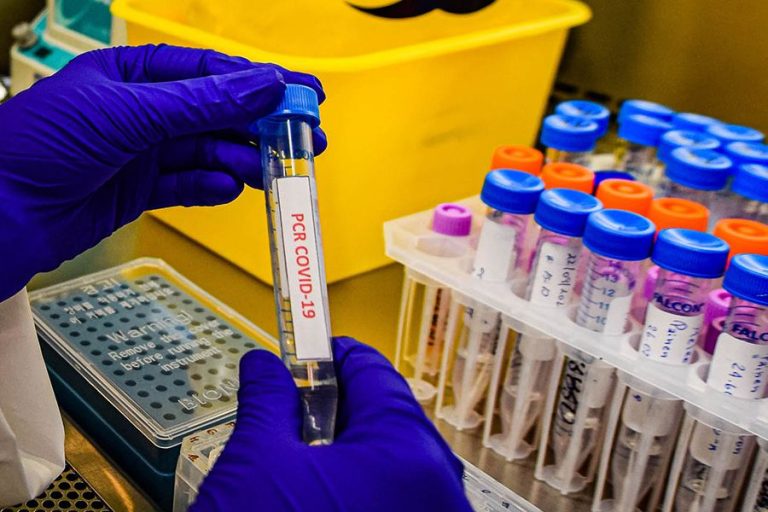 Se detecta primer caso de variante Ómicron en la Región del Maule