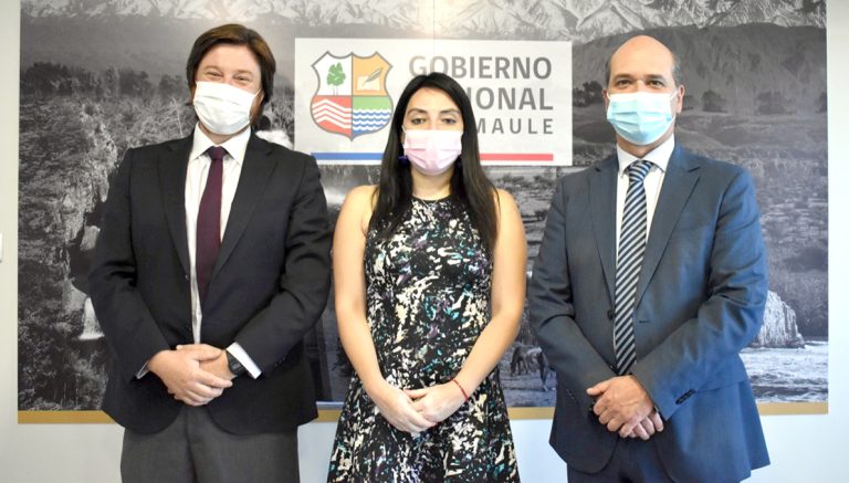 Gobernadora Regional conoce proyecto para crear un sistema de justicia vecinal