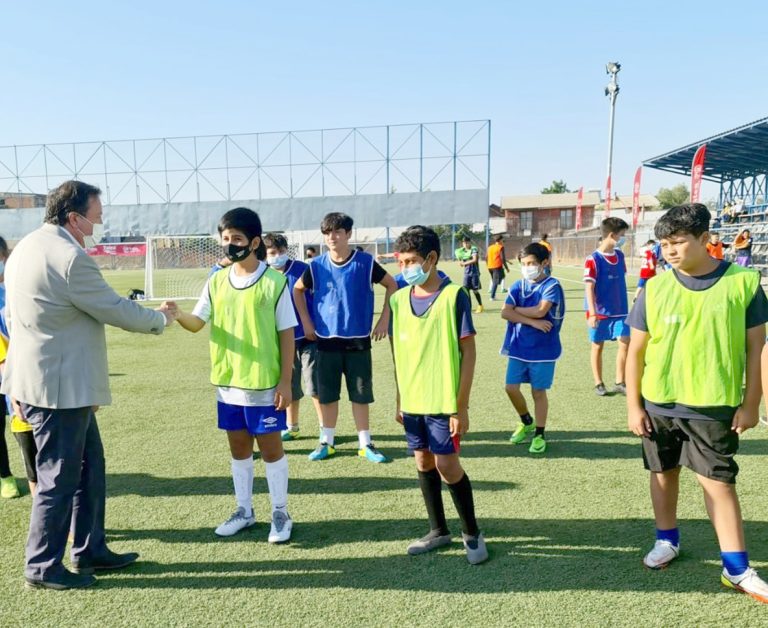 Municipalidad de Talca dio inicio a Escuelas Deportivas de Verano para niños de la comuna