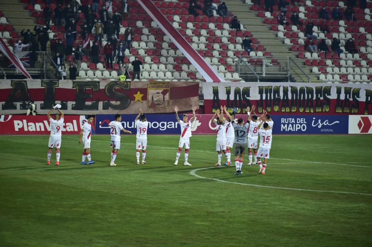 Curicó Unido continúa en Primera División