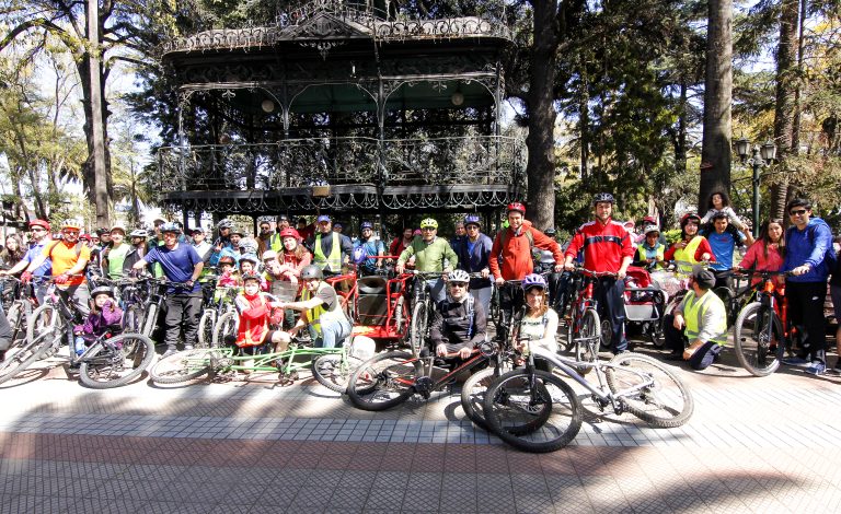 Ciclistas inician el 2022  con importantes desafíos