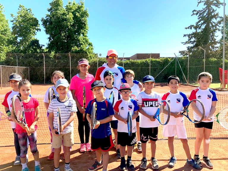 Tenistas curicanos en la huella de los campeones