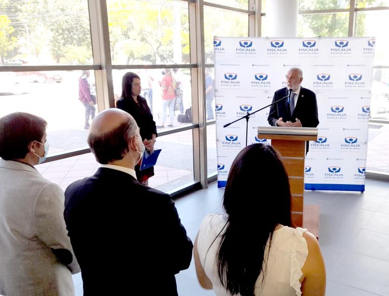 Fiscal regional maulino ofrece colaboración a constituyentes para fortalecer sistema judicial