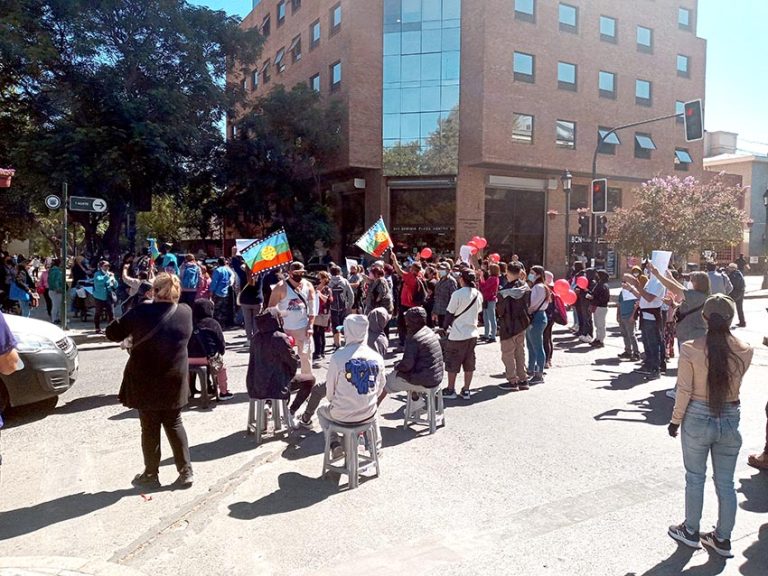 Comerciantes ambulantes protagonizan manifestación en Talca