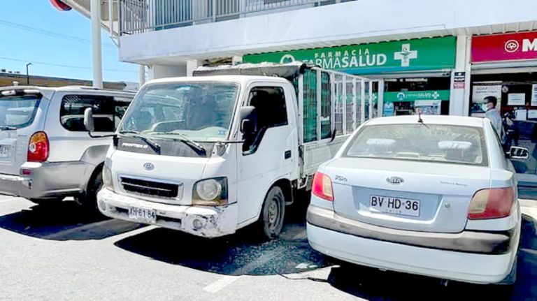 Concretan millonario robo desde vehículo estacionado en pleno centro de Molina