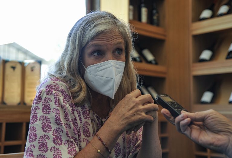 Delegación de expertos evalúa impacto de las vacunas en Chile