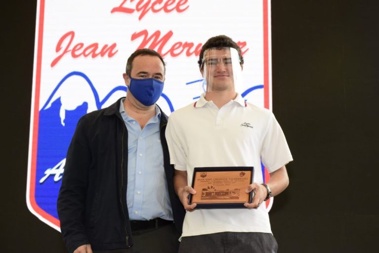 Curicanos obtienen doble puntaje máximo nacional