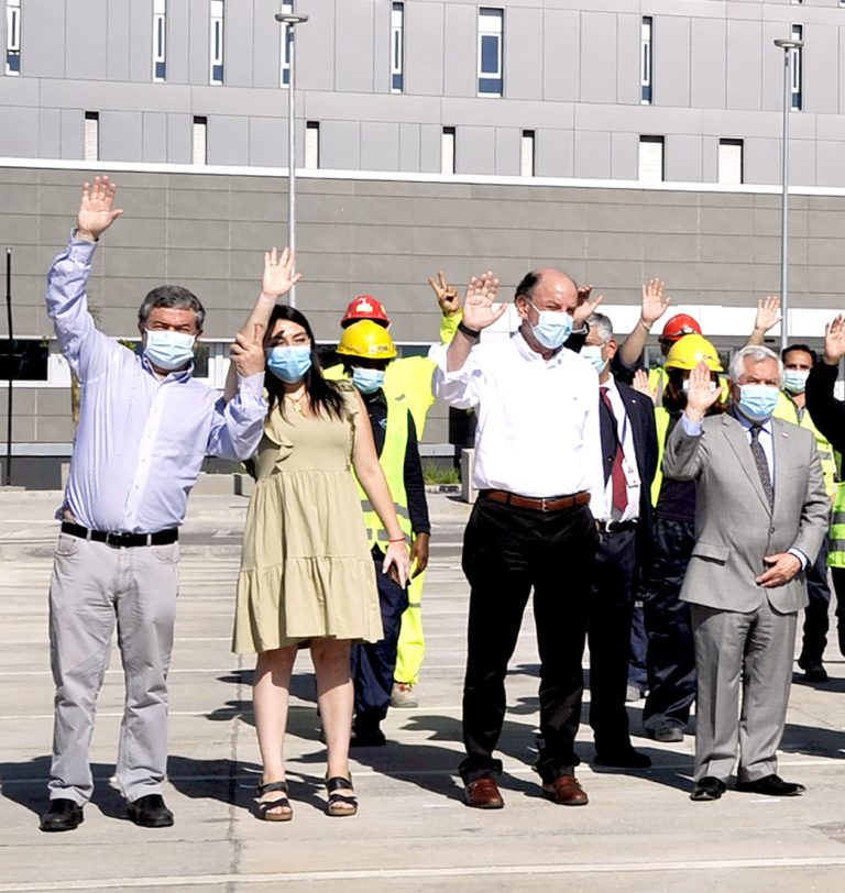 Senador Coloma se disculpó con la gobernadora regional