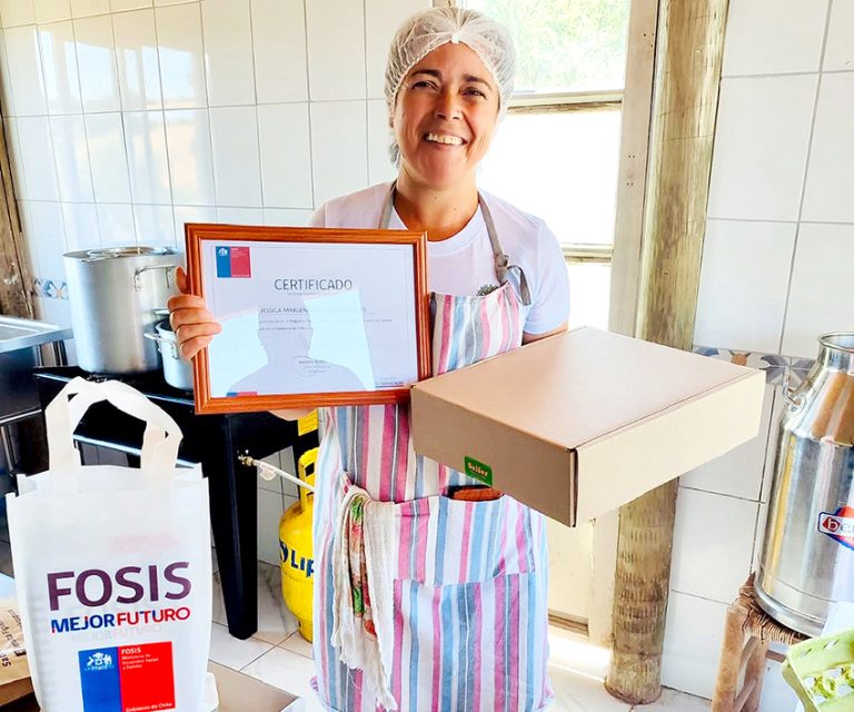 Fosis culminó el 2021 entregando oportunidades  y apoyando a casi 20 mil emprenderos maulinos