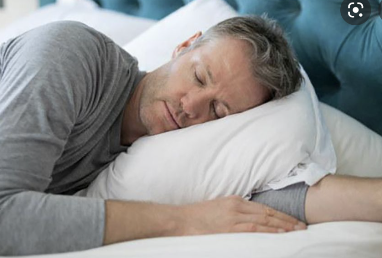 Dormir cinco o menos horas aumenta un  55% la probabilidad de padecer cáncer