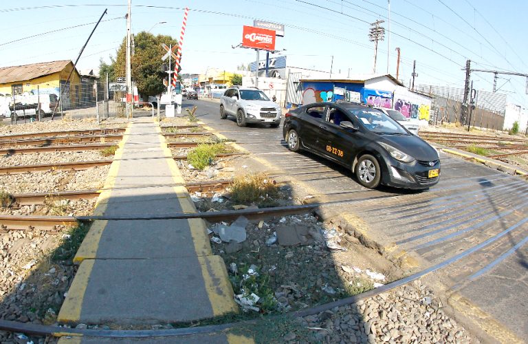 Proyecto de cuatro pistas para avenida Camilo Henríquez no figura en el Minvu